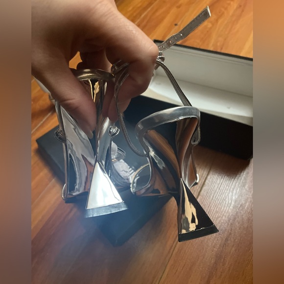Metallic wedged heels! - Picture 3 of 3